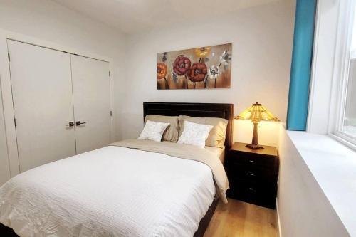 Maple Ridge Apartment | Gorgeous 2 Bedrooms Suite Private entrane with patio-Free Parking