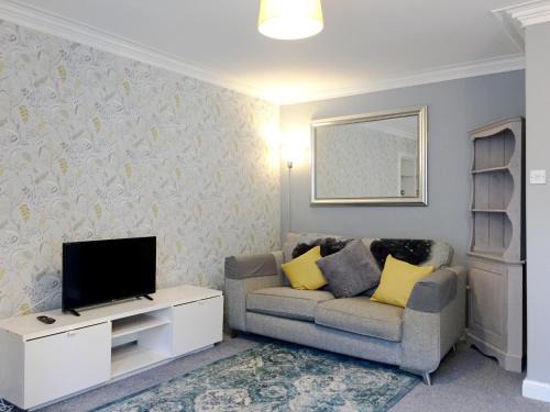Dunbar Apartment | Gorgeous 3 bedroom Dunbar Serviced Apartment