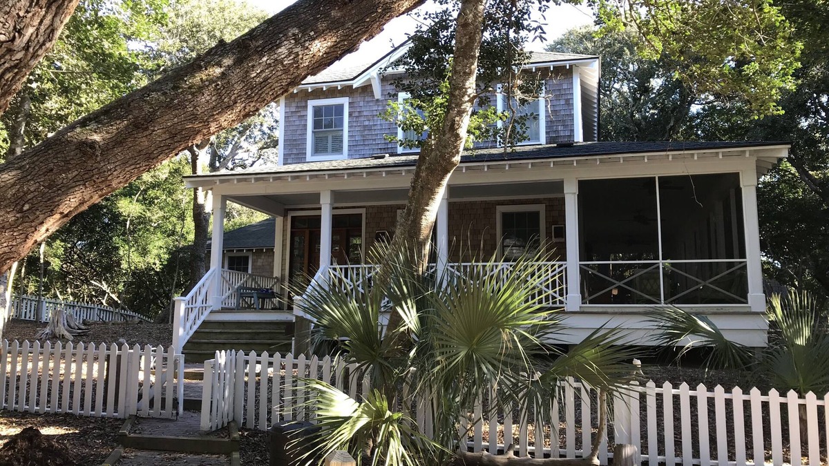 Cape Fear Station House | Gorgeous 4 Bedroom Home In Cape Fear Station