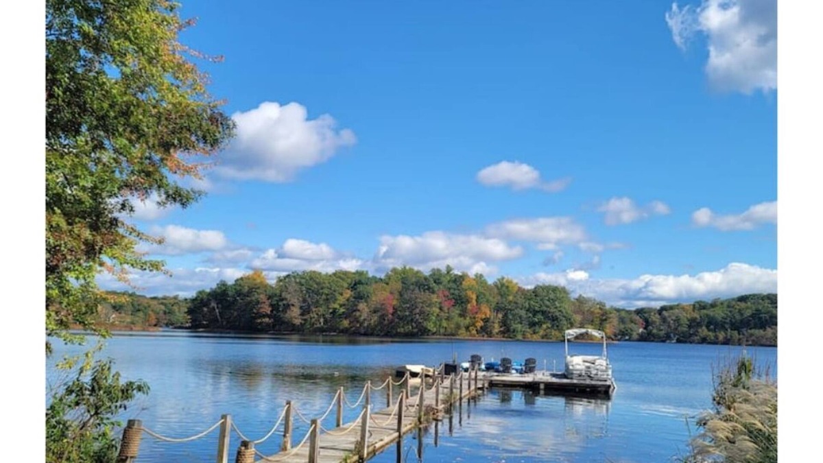 Walton Park House | Gorgeous 5BR lakefront home, private beach & dock