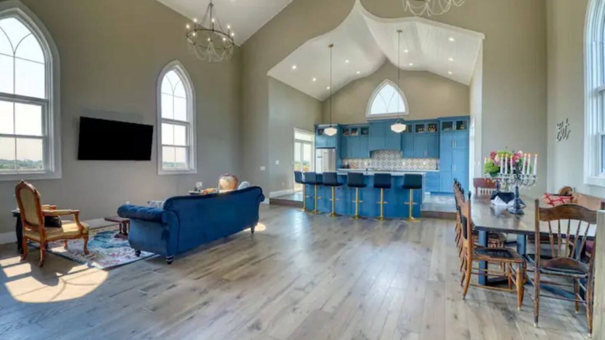 Richwood House | Gorgeous and Convenient Chapel House!
