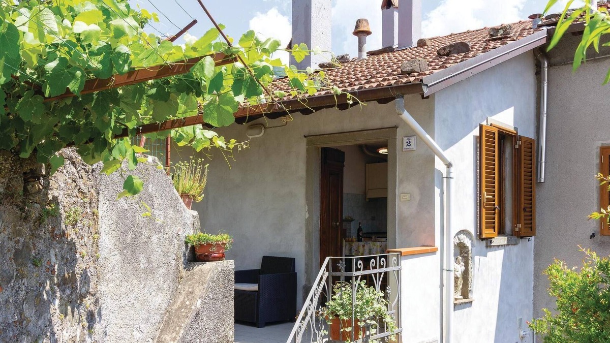 Casoli Apartment | Gorgeous apartment in Bagni di Lucca LU
