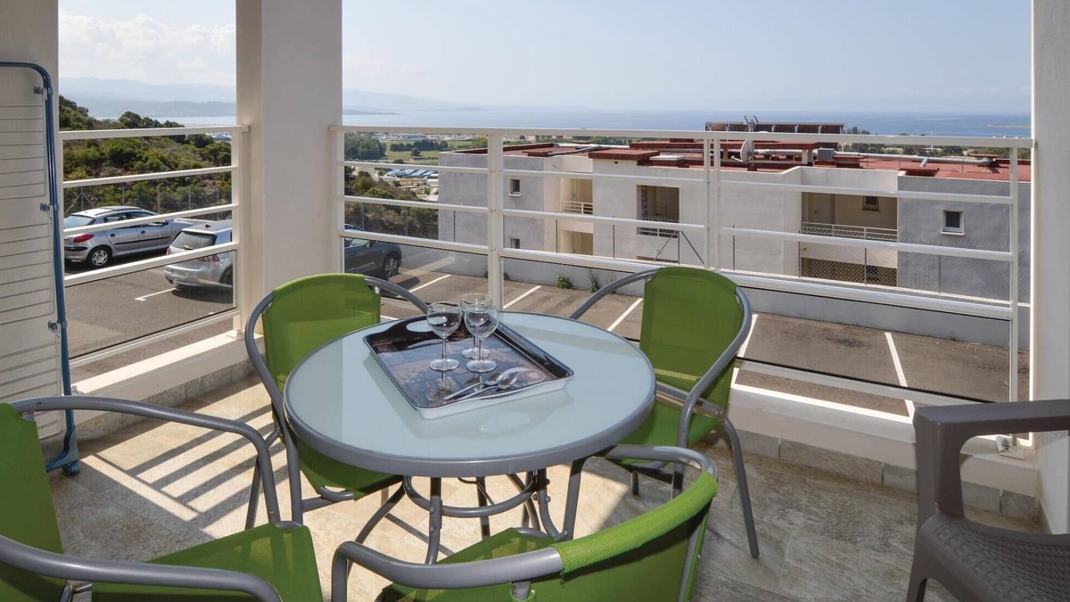 Ajaccio Apartment | Gorgeous apartment in Ajaccio with WiFi