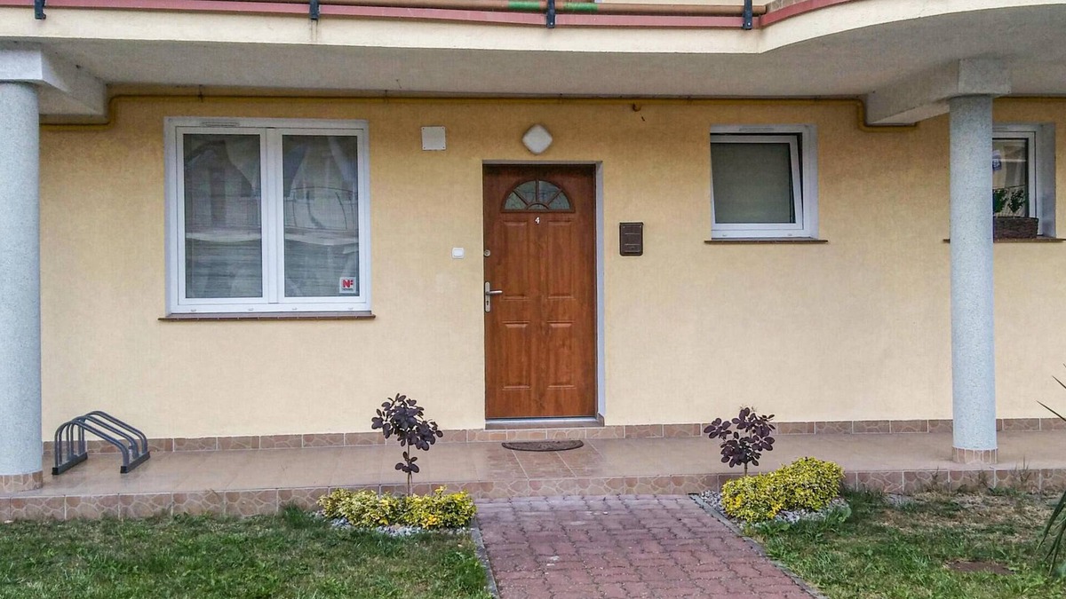 Darlowko Apartment | Gorgeous apartment in Darlowo with WiFi