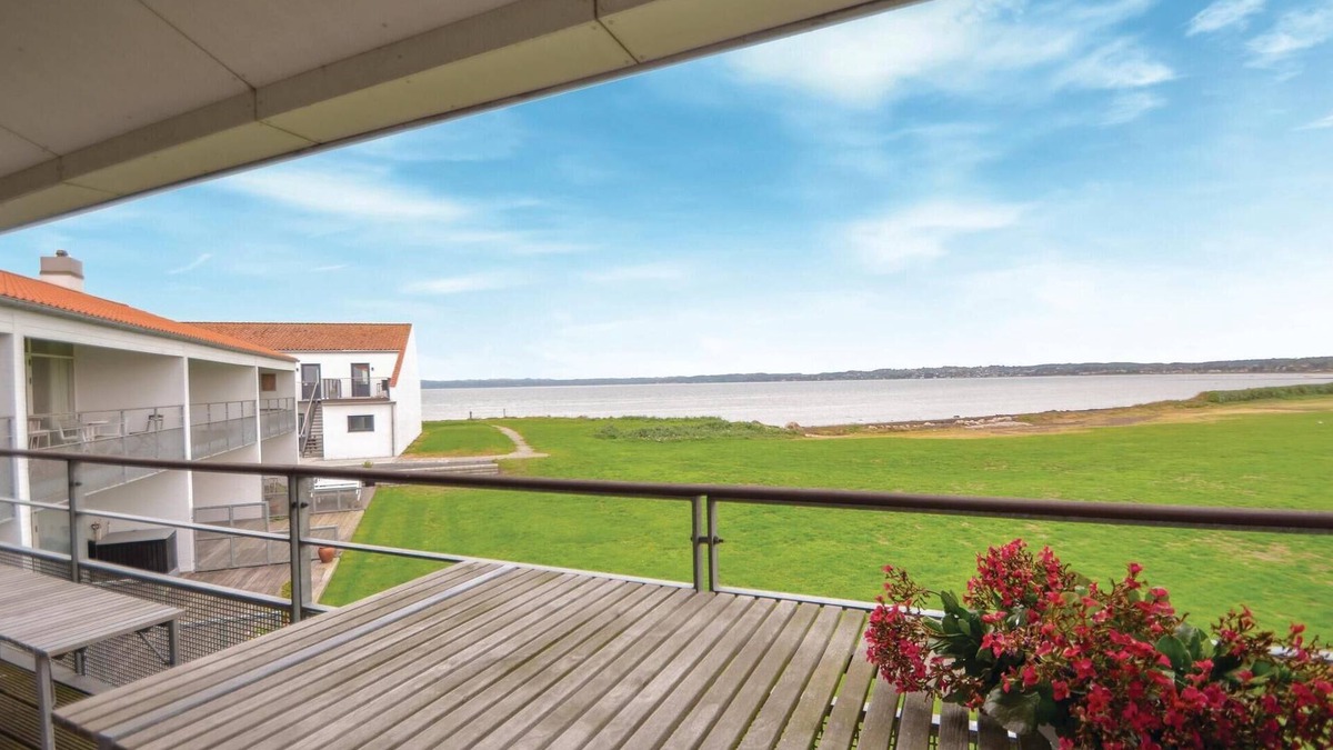 Syddjurs Kommune Apartment | Gorgeous apartment in Ebeltoft