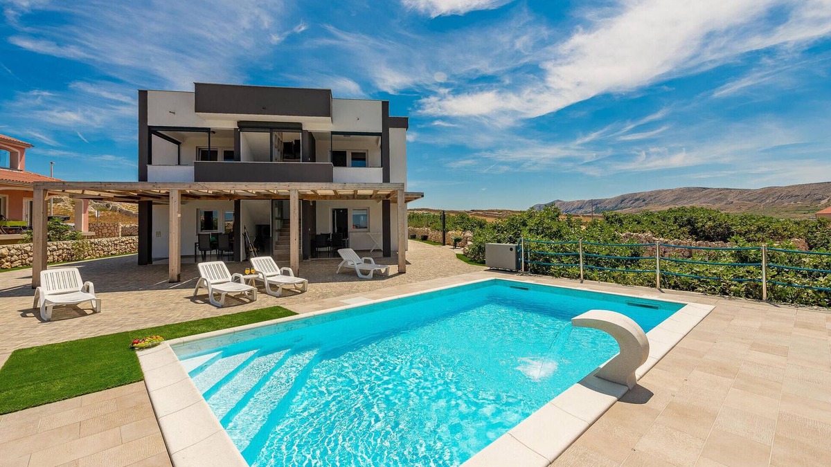 Kustici Apartment | Gorgeous apartment in Kustici, Novalja