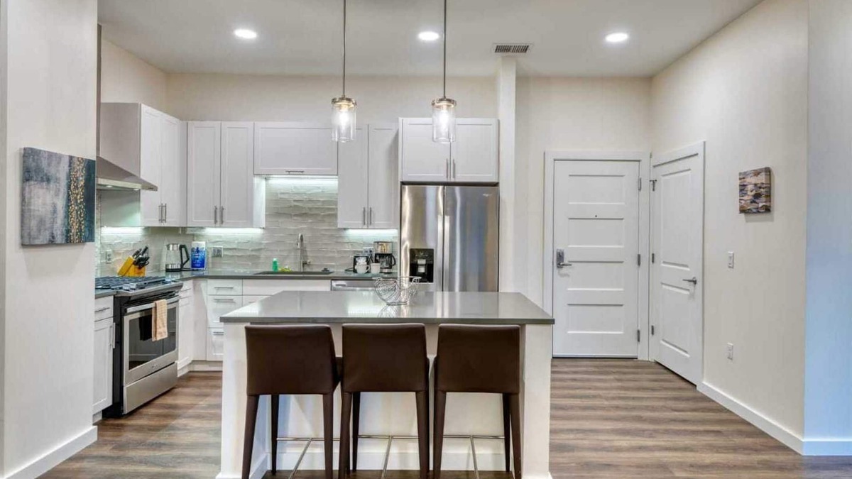 Hingham Apartment | Gorgeous Apt Near Shipyards with Pool