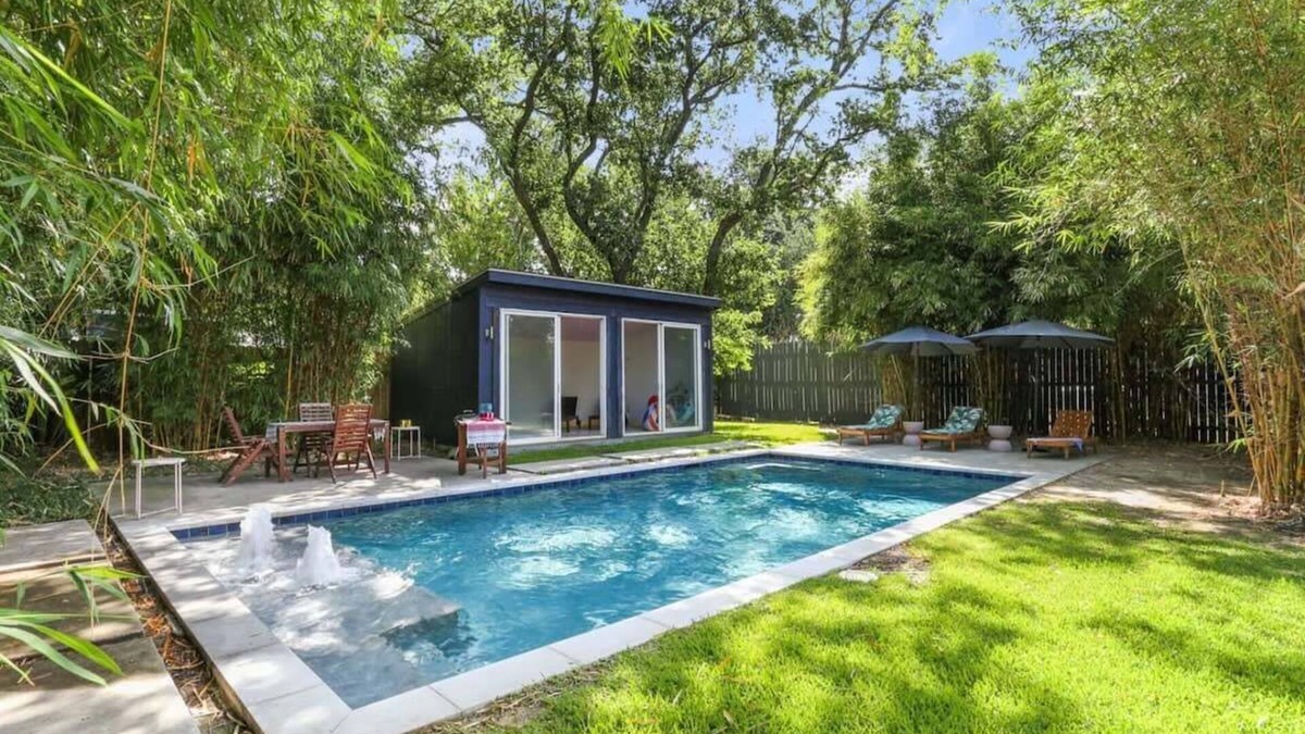 Mid-City Apartment | Gorgeous backyard Pool, 2BD Midcity Retreat!