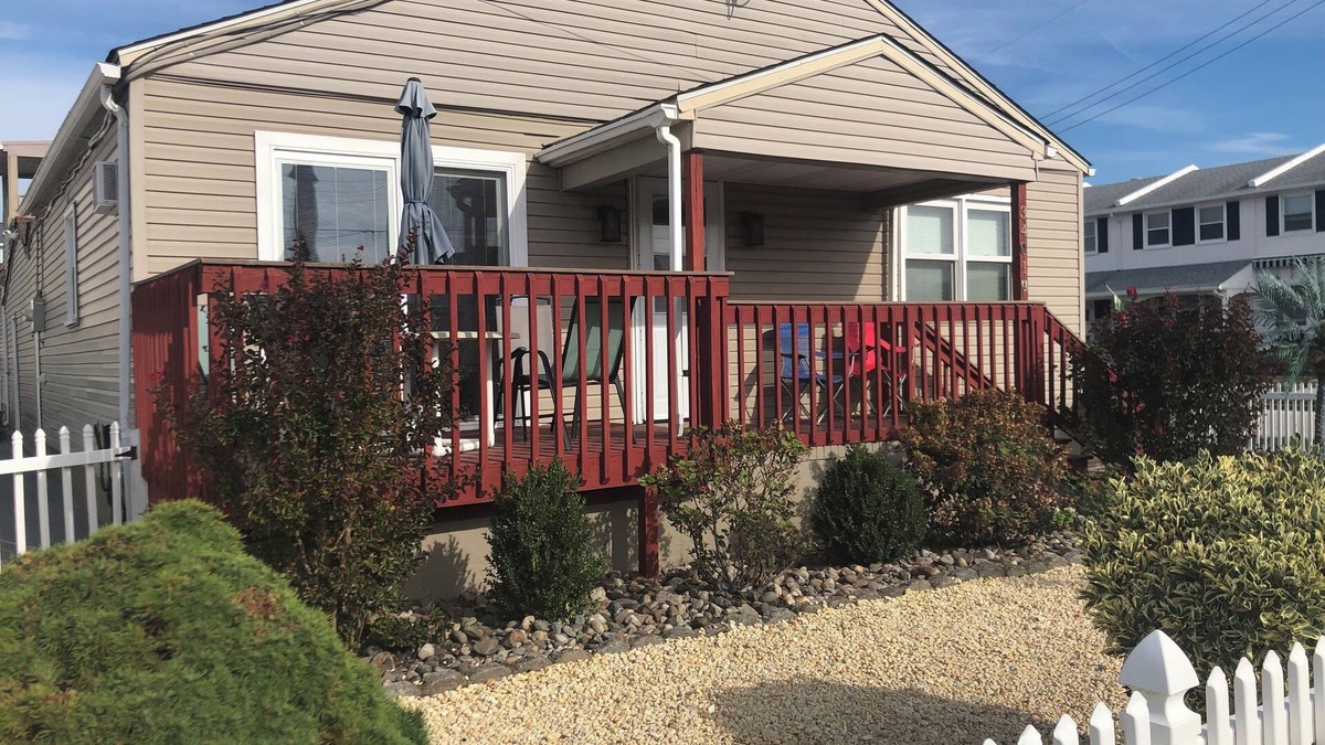 Brigantine House | GORGEOUS BEACH HOUSE IN BRIGANTINE! ENJOY BEACH, CASINOS>BRING YOUR DOG