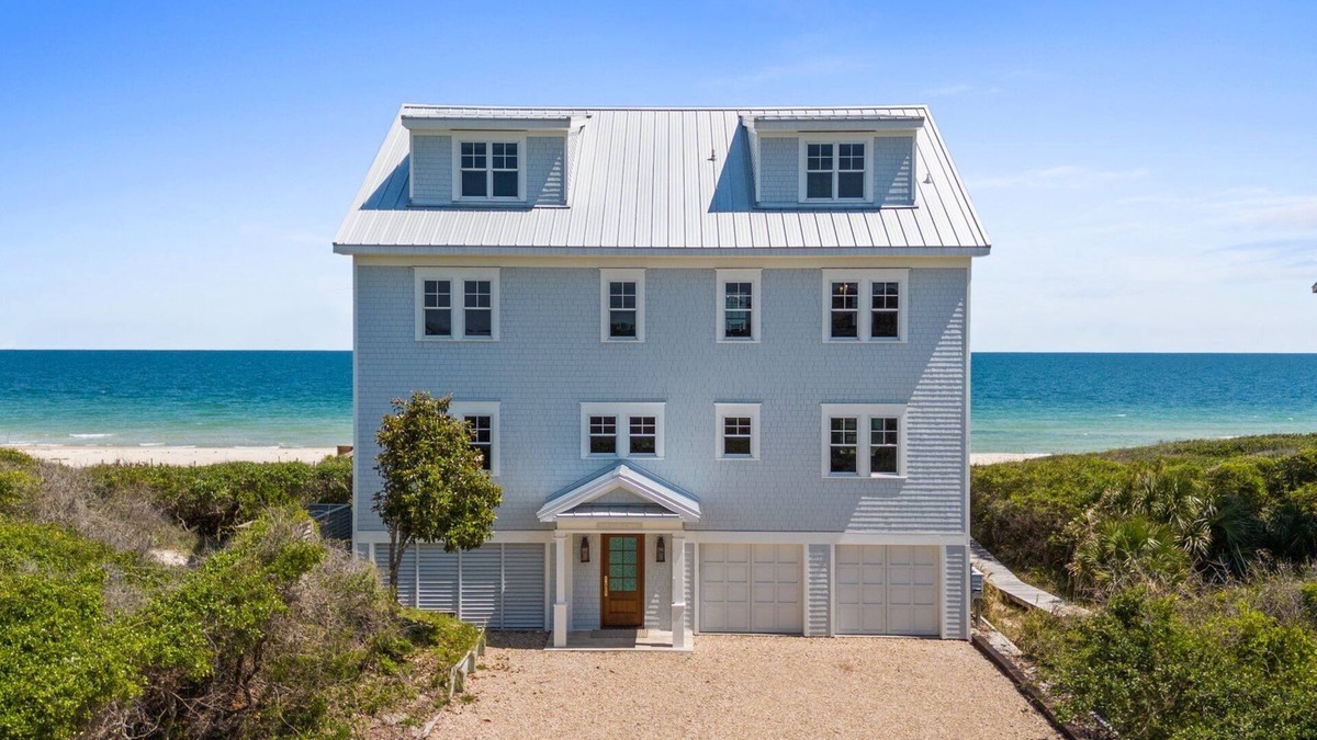 Plantation House | Gorgeous Beachfront Home, Private Boardwalk, Amazing Views, SGI Plantation