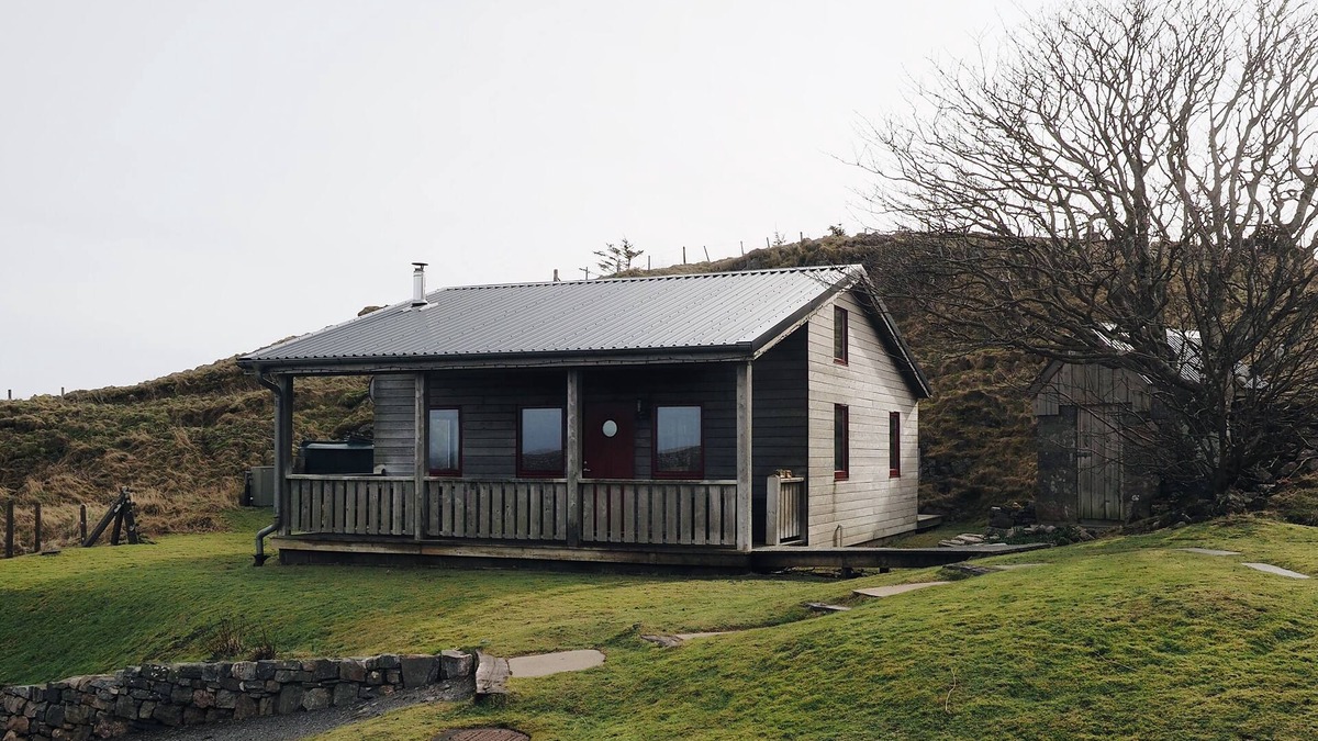 Sangomore Cabin | Gorgeous Cabin In Durness Scottish Highland 3 Minutes walk from Beach