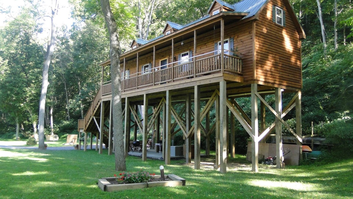 Shenandoah Cabin | Gorgeous Cabin Overlooking The Shenandoah River - 2 bedrooms ~ 2 lofts