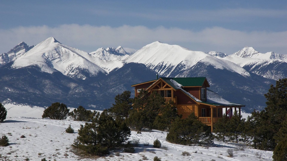 Westcliffe Cabin | Gorgeous Cabin with Sauna Overlooking Sangre De Cristo Mts