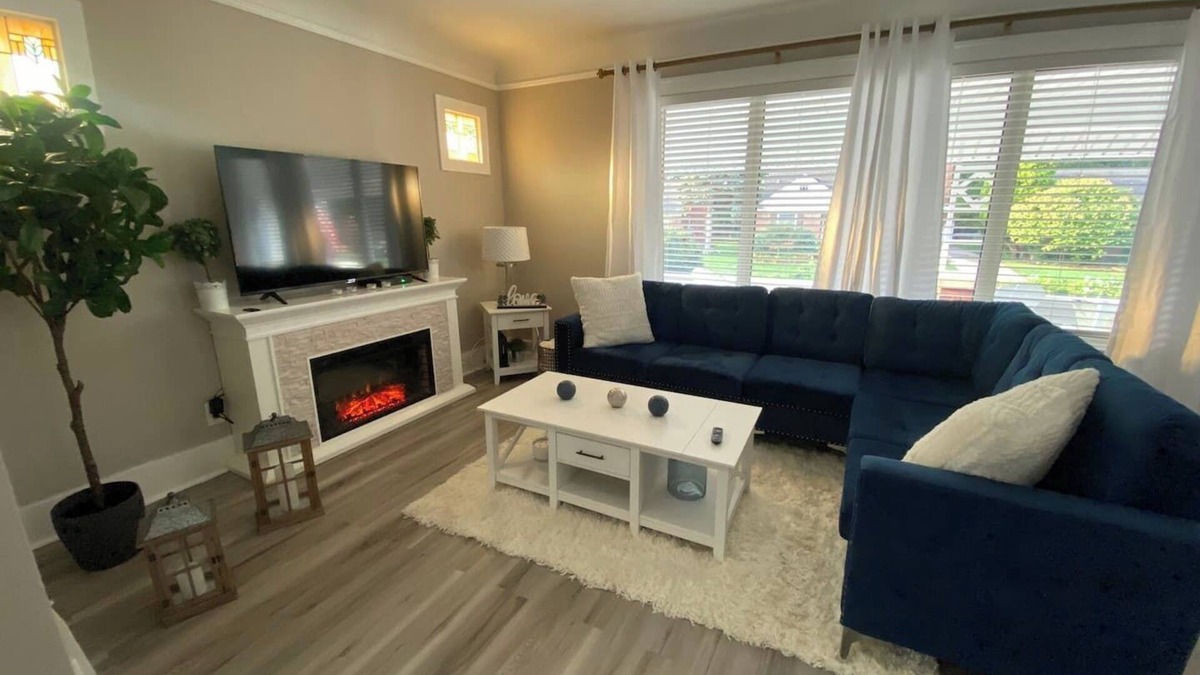 Eastpointe House | Gorgeous Colonial Home Game-room in basement.