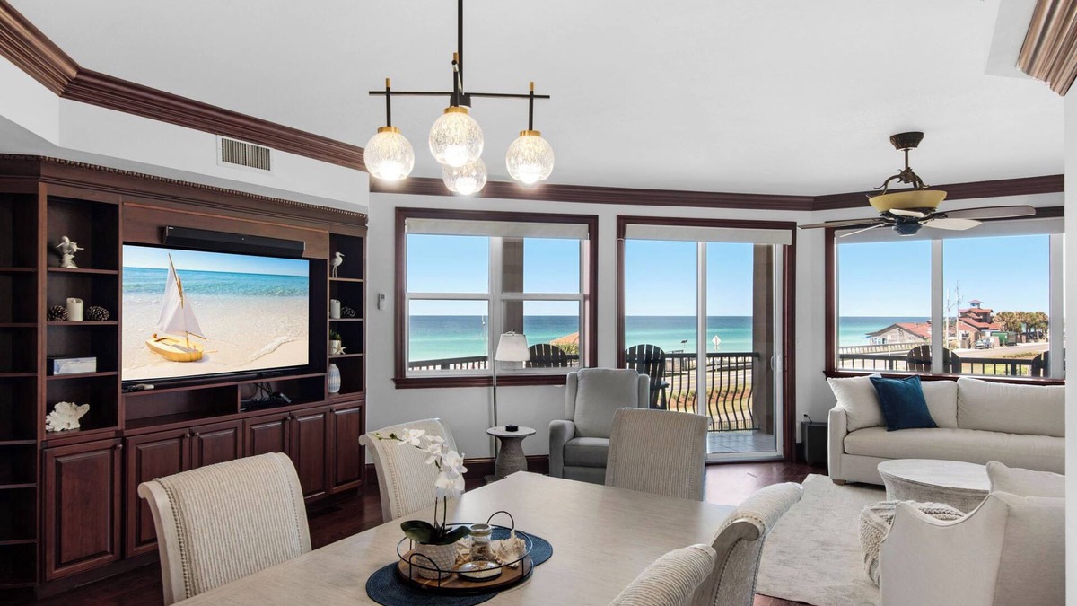 Emerald Waters Village Condo | Gorgeous Condo at Mediterranea!