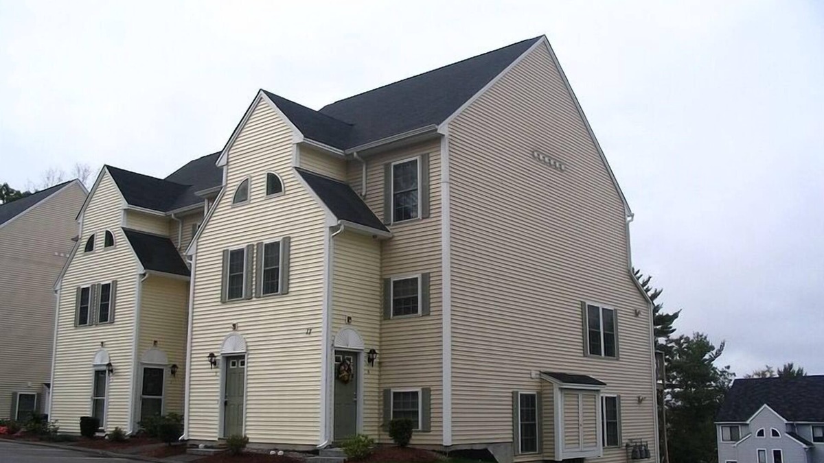 Laconia Condo | Gorgeous condo on Lake Winnipesaukee with great views of Paugus Bay