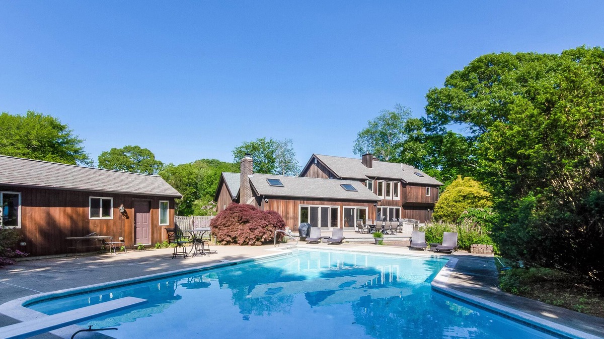 Saunderstown House | Gorgeous Contemporary. stunning space indoors and out!