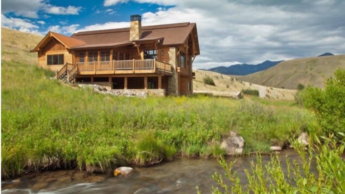 Cameron House | Gorgeous Creekside Sun West Ranch Home
