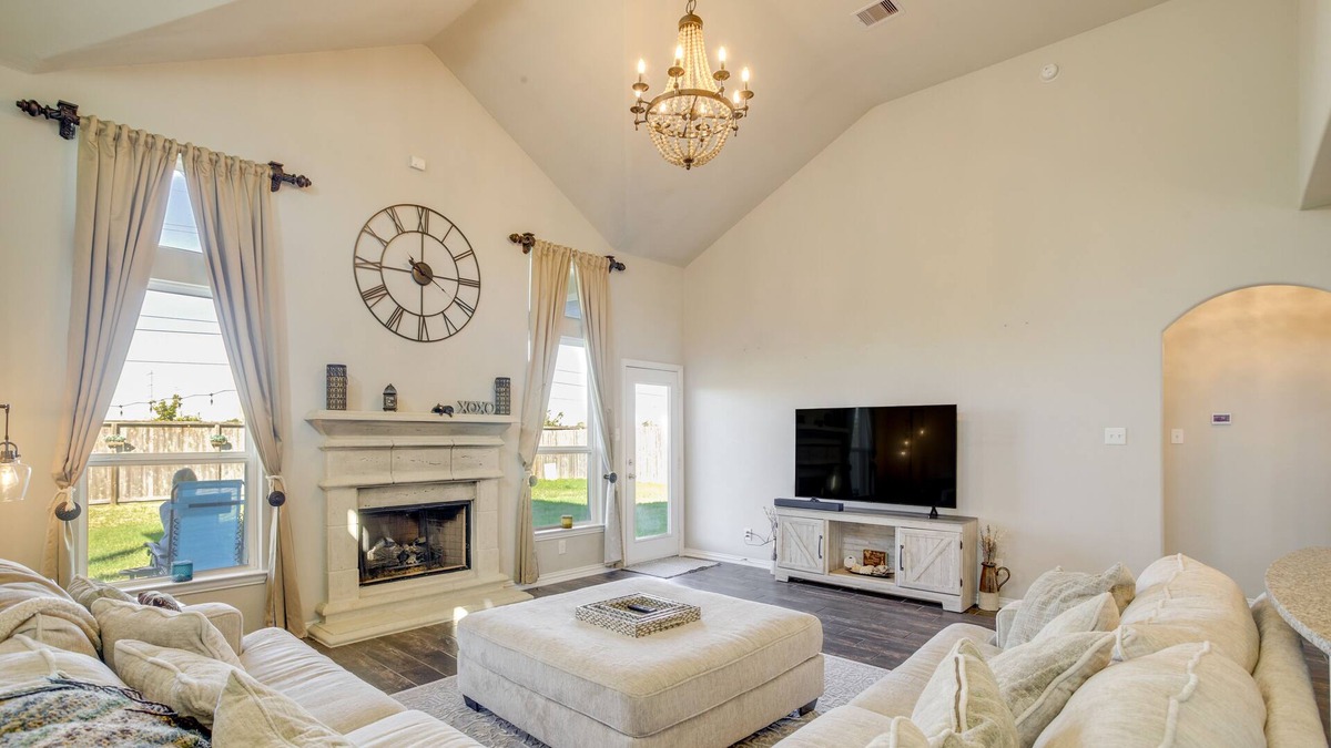 Hockley House | Gorgeous Cypress Home w/ Patio & Spacious Yard!