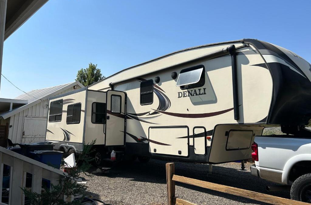 Garrett House | Gorgeous Denali 5th Wheel Delight!
