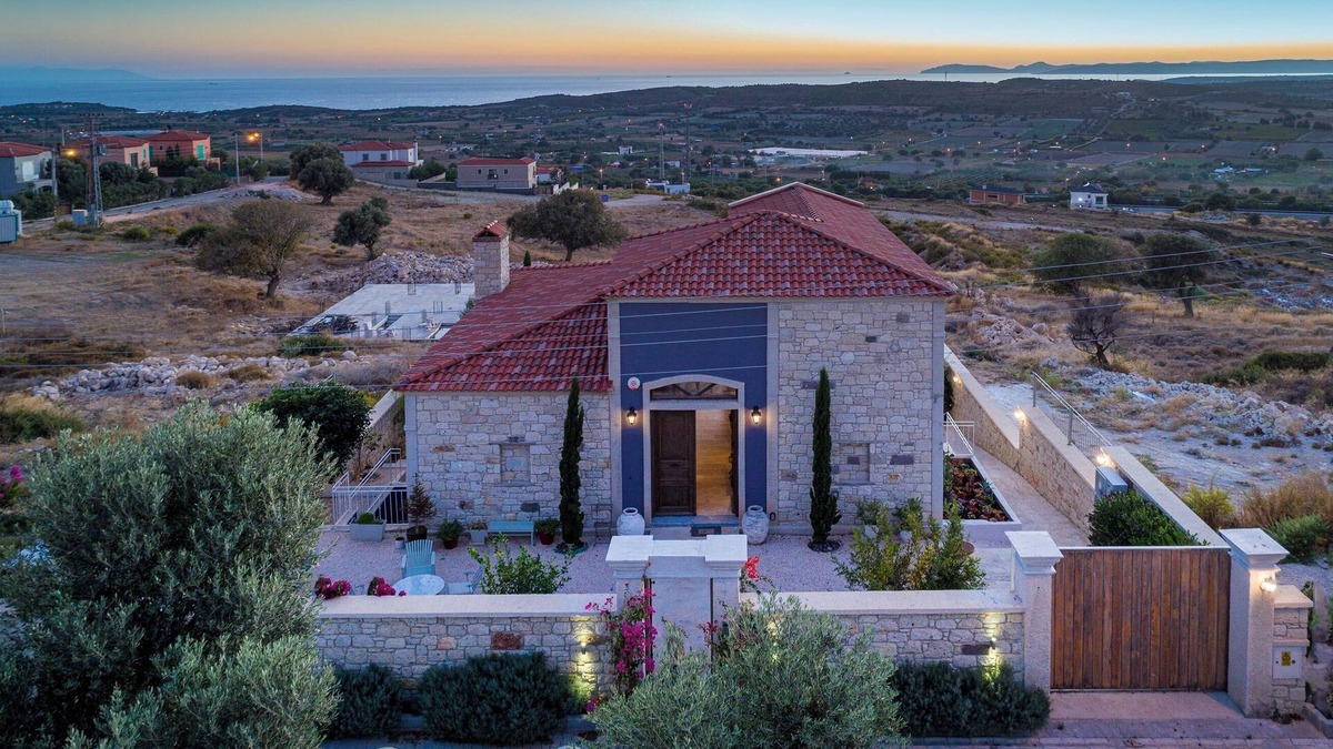 Cesme Villa | Gorgeous Duplex Villa with Chios View