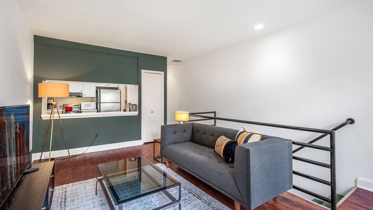 Dupont Circle Apartment | Gorgeous Dupont Circle 1BR w/W/D near Embassy Row by Blueground