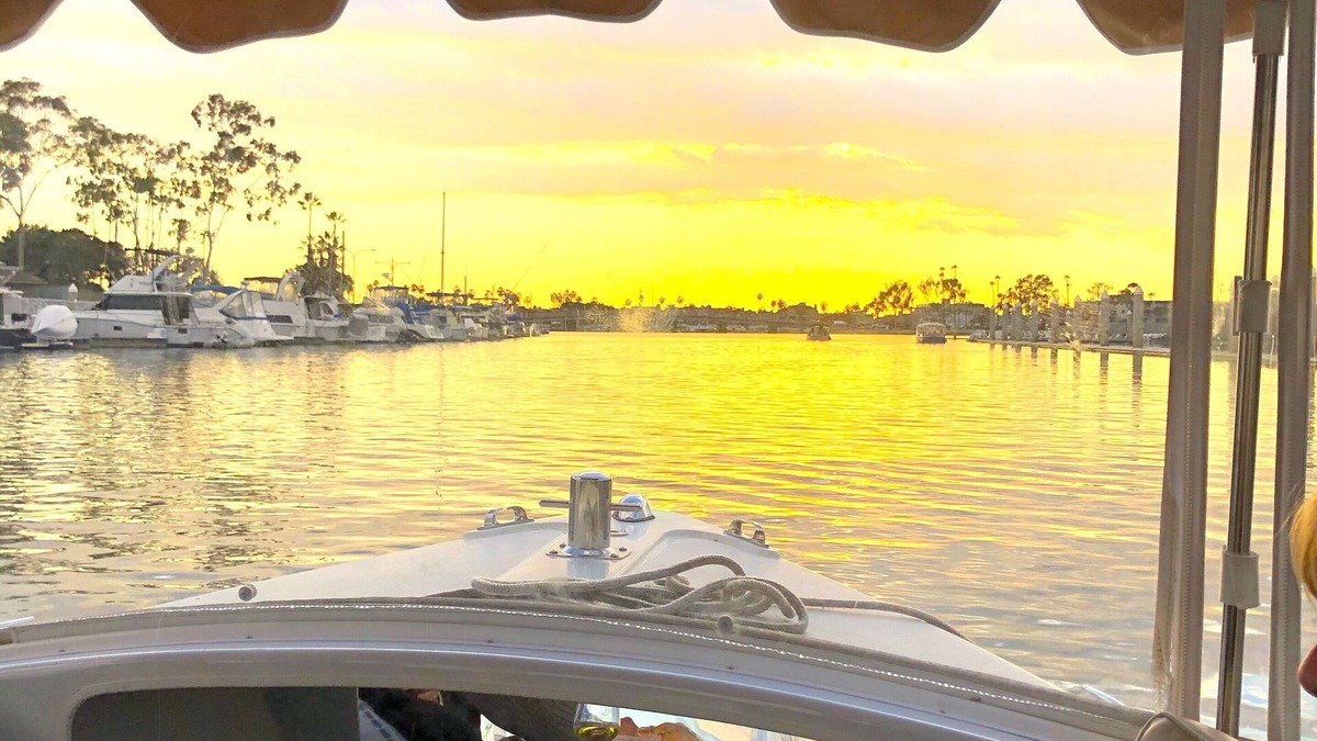 Harbor House | Gorgeous Exec Home - Don't miss it. Pristine, Tranquil, AC, parking, dog ok!
