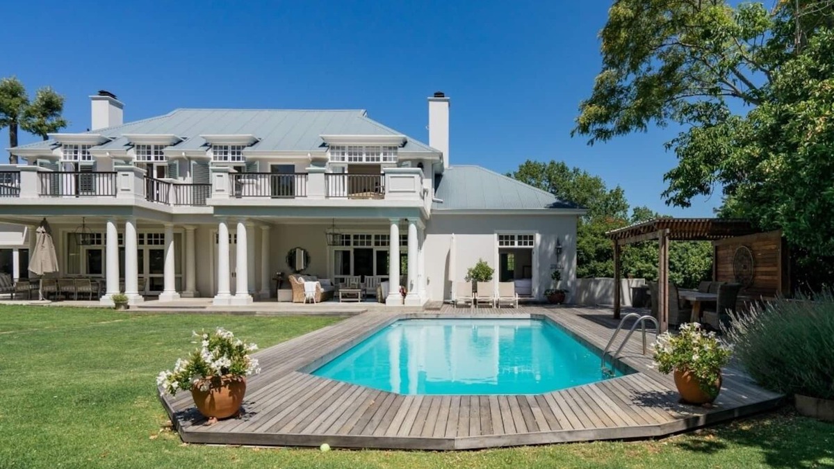 Constantia Villa | Gorgeous family home in Upper Constantia
