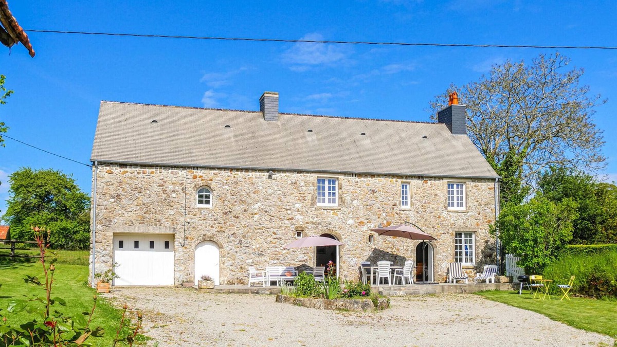 Saint-Martin-le-Hebert House | Gorgeous home in Bricquebec-en-Cotentin
