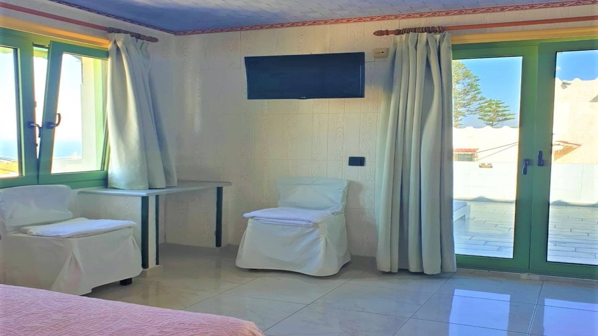 Piskopiano Apartment | Gorgeous Studio for 2 people, Swimming Pool and Sea View