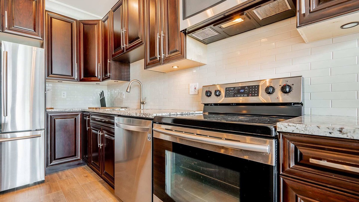 West Vancouver House | Gorgeous Guest suite in West Vancouver