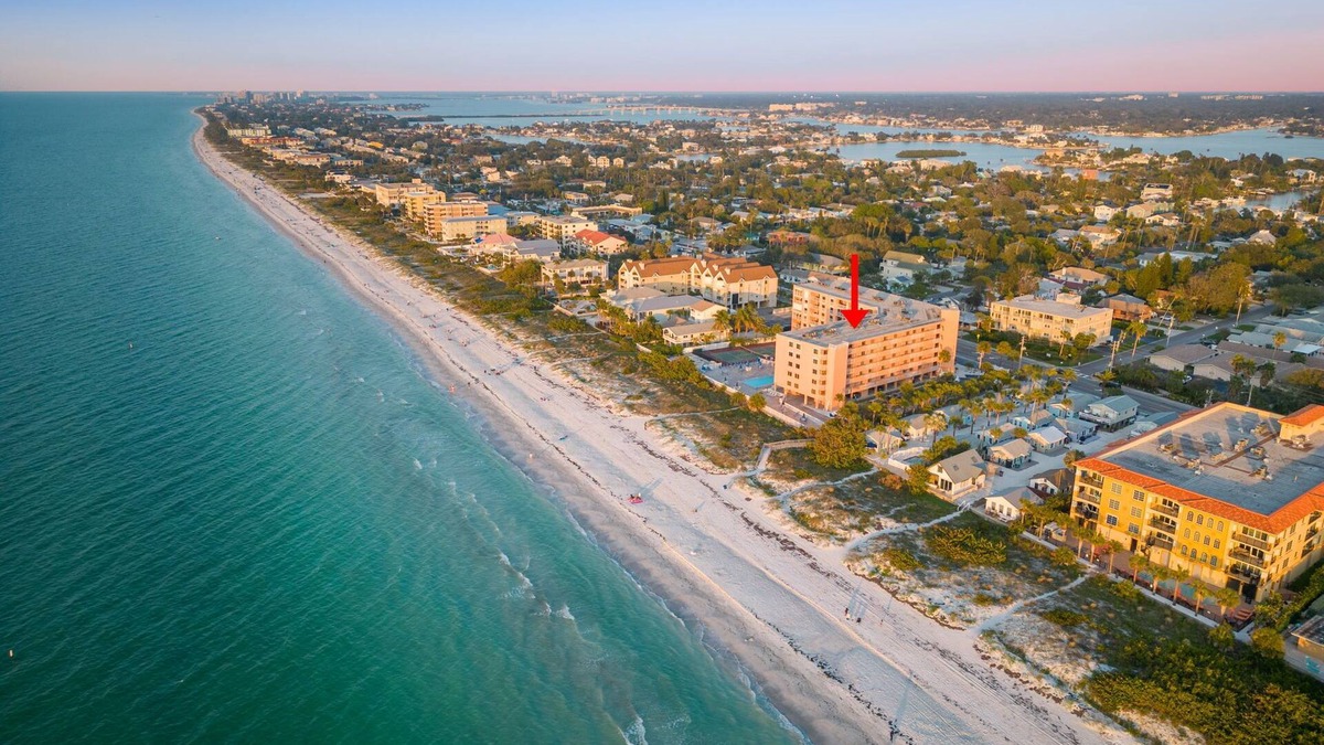Indian Rocks Beach Condo | Gorgeous GULF FRONT, 3BR/2BA - Water Views From Every Room- NO HURRICANE DAMAGE