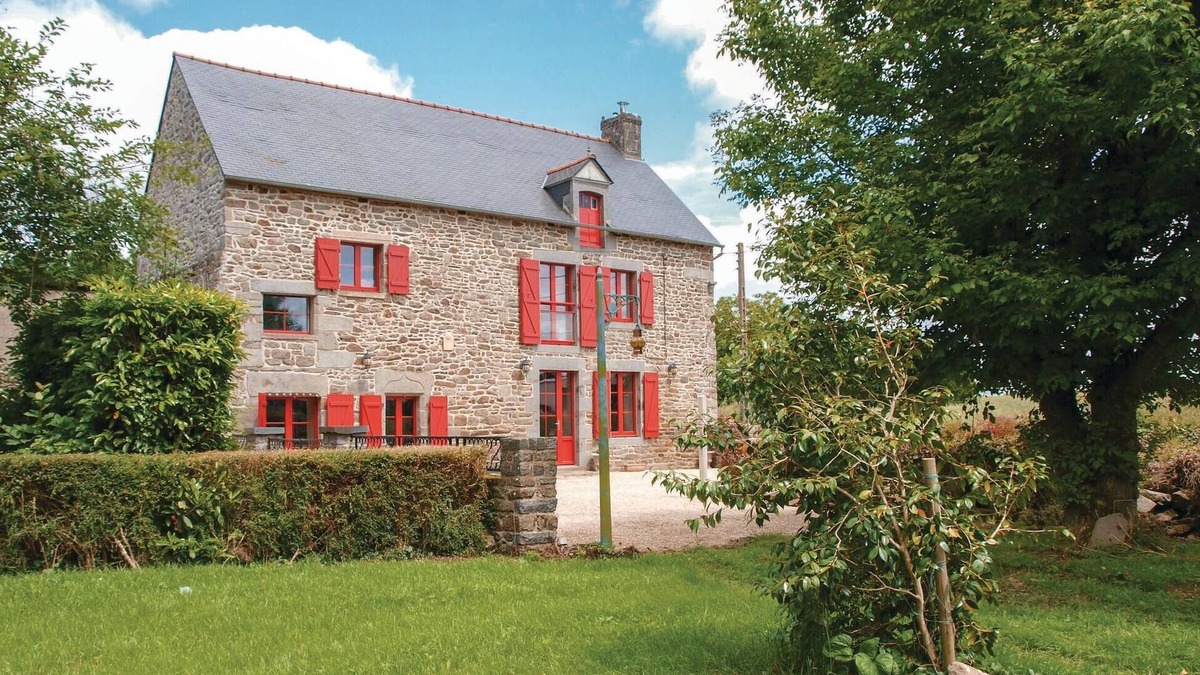 Pleudihen-sur-Rance House | Gorgeous home in Pleudihen sur Rance
