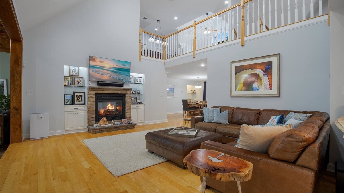 East Falmouth House | Gorgeous home close to everything! Dog-friendly.
