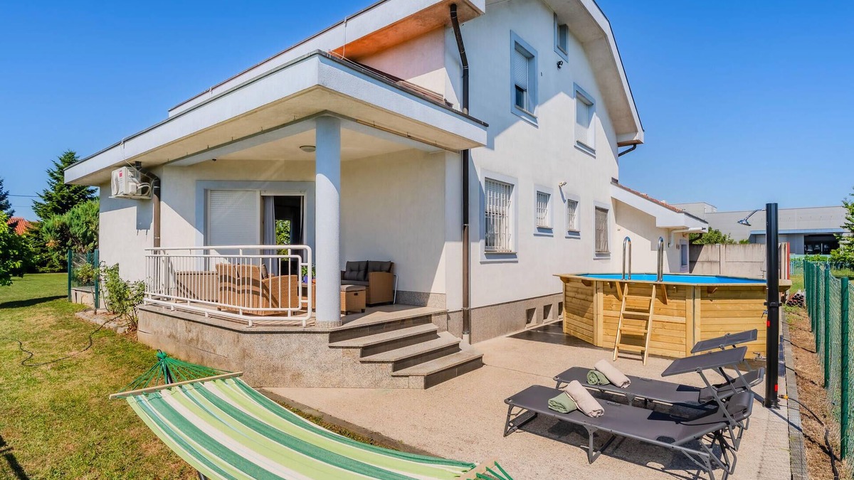 Novi Zagreb House | Gorgeous home in Hrvatski Leskovac
