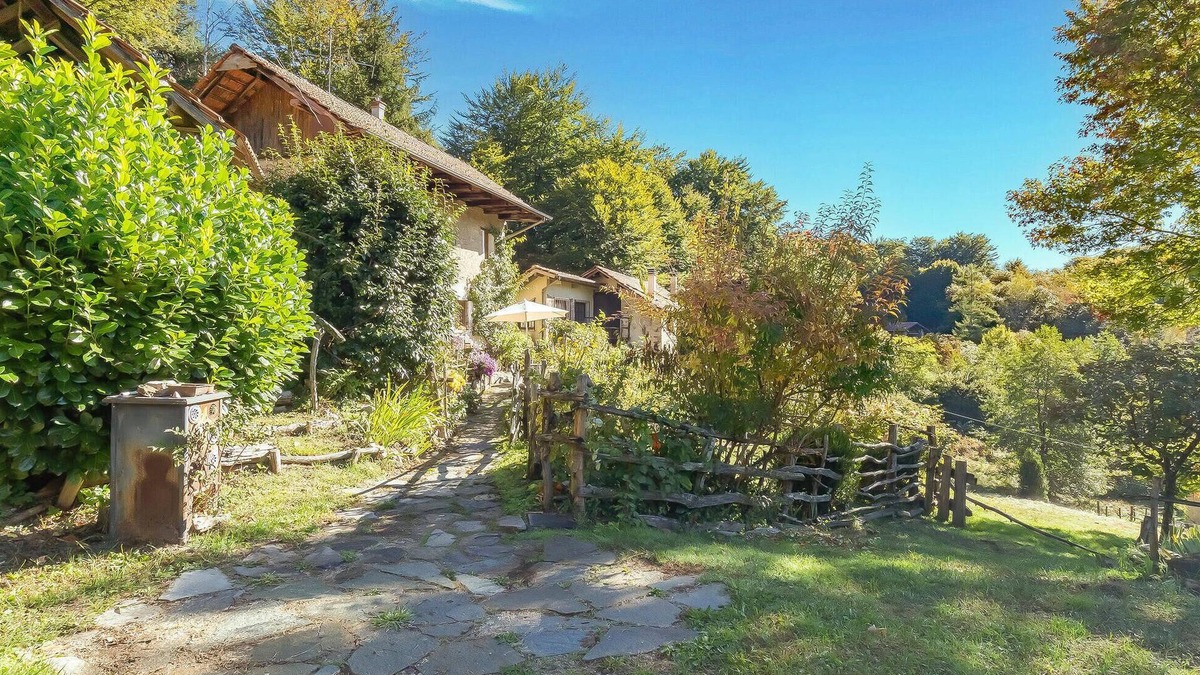 Madonna del Sasso House | Gorgeous home in Artò VB
