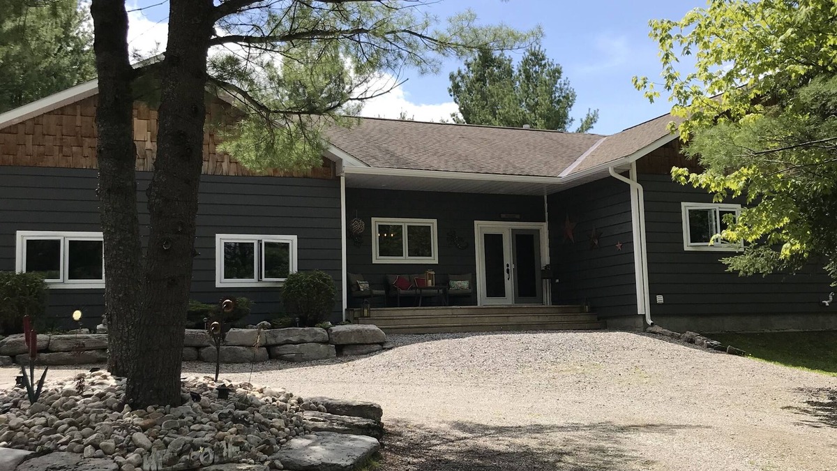 Bobcaygeon House | Gorgeous home in beautiful Bobcaygeon. Private, absolute serenity.