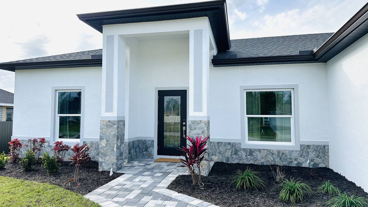 Jacarandas House | Gorgeous home in Cape Coral