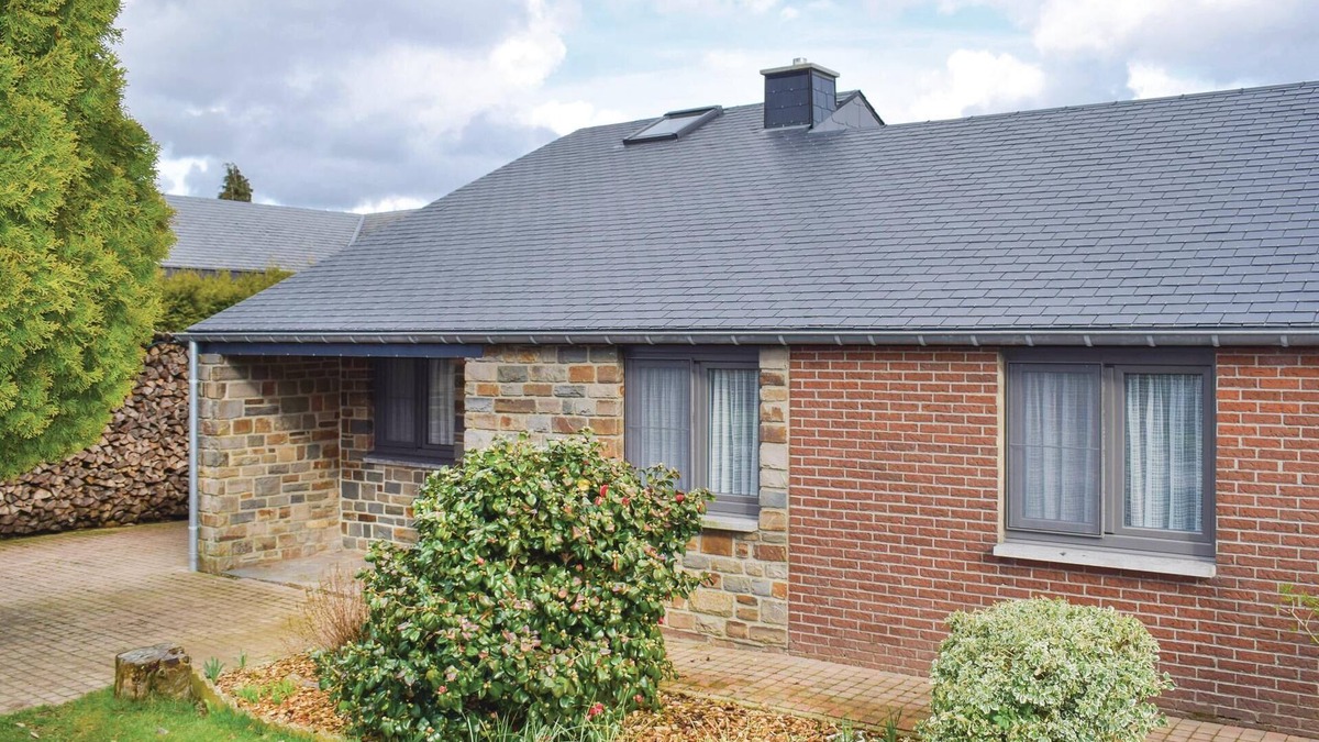 Ciney House | Gorgeous home in Ciney with WiFi