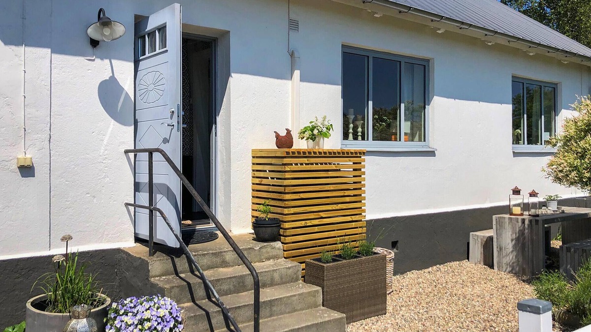 Listarum House | Gorgeous home in Gärsnäs with WiFi