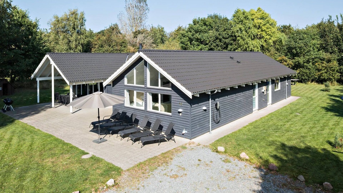 Hojby House | Gorgeous home in Højby with sauna