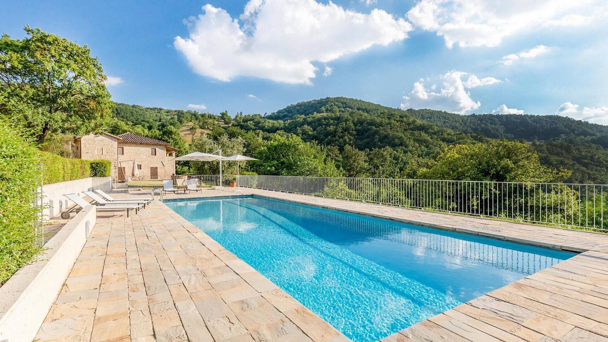 Valfabbrica House | Gorgeous home in Valfabbrica PG