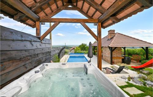 Kalnik House | Gorgeous Home In Kalnik With Sauna