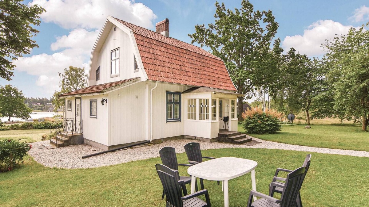 Kopmannebro House | Gorgeous home in Köpmannebro with WiFi