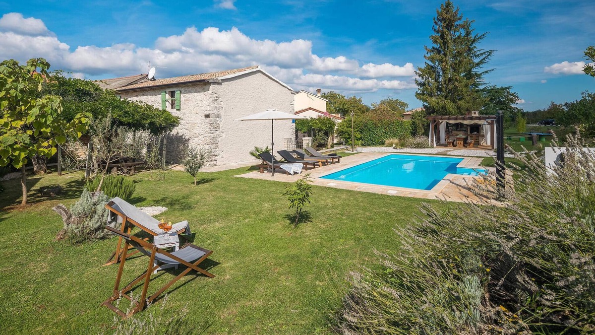 Heki House | Gorgeous home in Pazin with WiFi