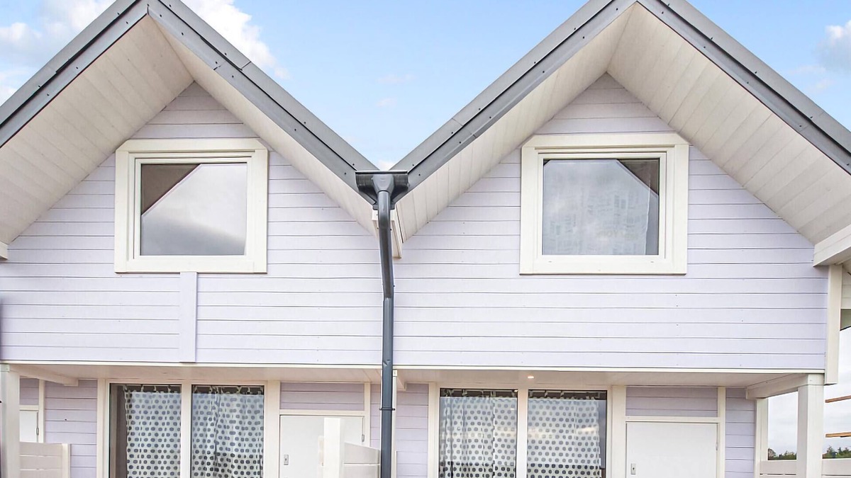 Sarbinowo House | Gorgeous home in Sarbinowo with kitchen