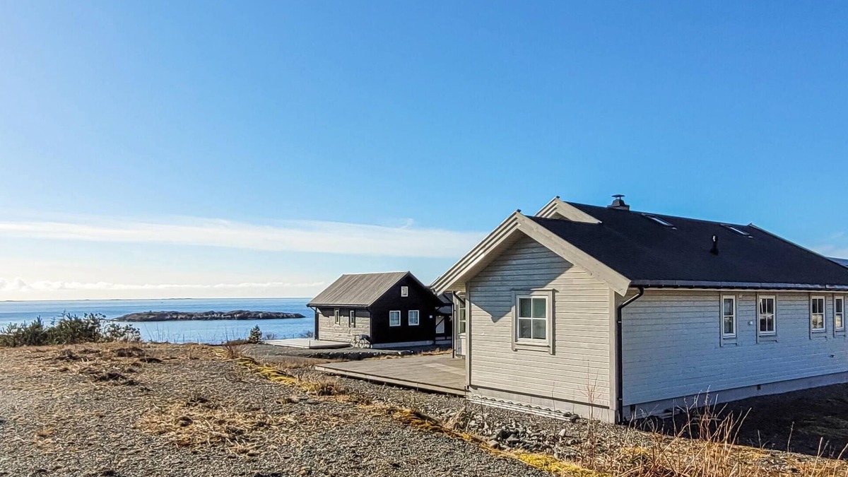 Sveio House | Gorgeous home in Sveio with WiFi