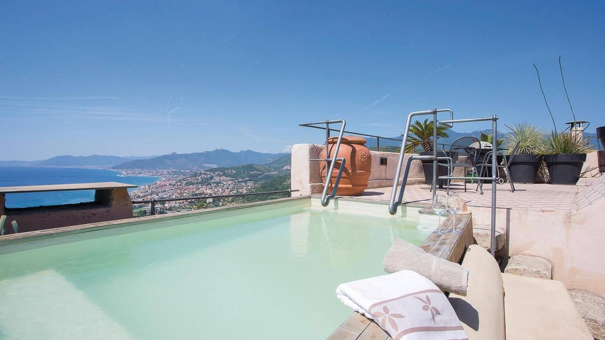 Borgio Verezzi House | Gorgeous home in Borgio Verezzi SV