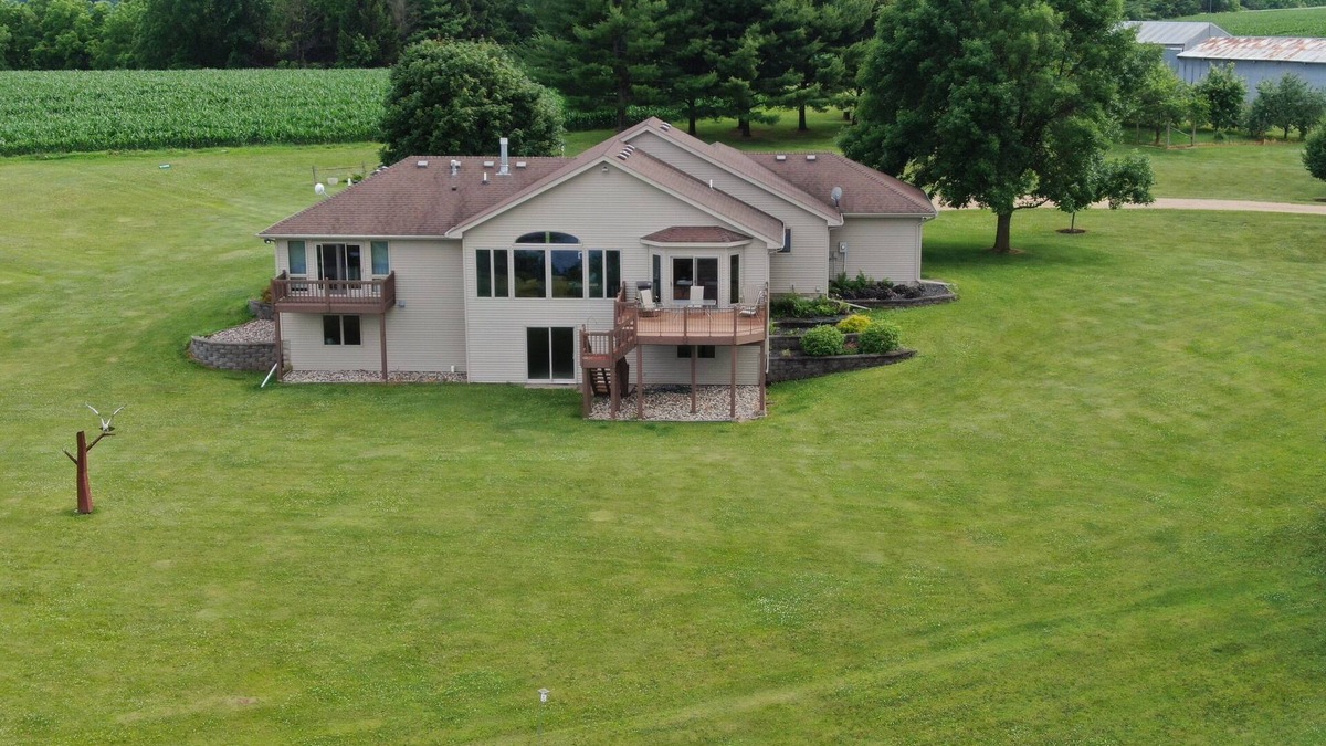 Reads Landing House | Gorgeous Home overlooking Chippewa and Mississippi Rivers.