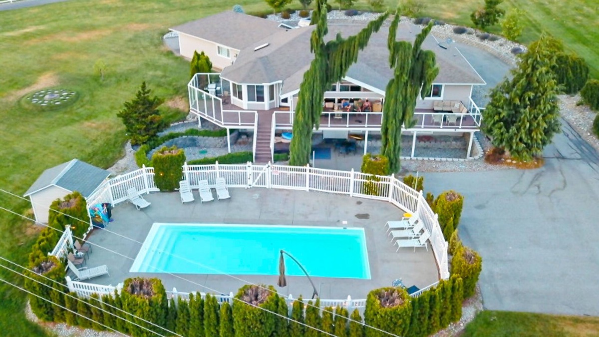 Manson House | Gorgeous home w/private pool, foosball table, hot tub, huge lawn, & lake views